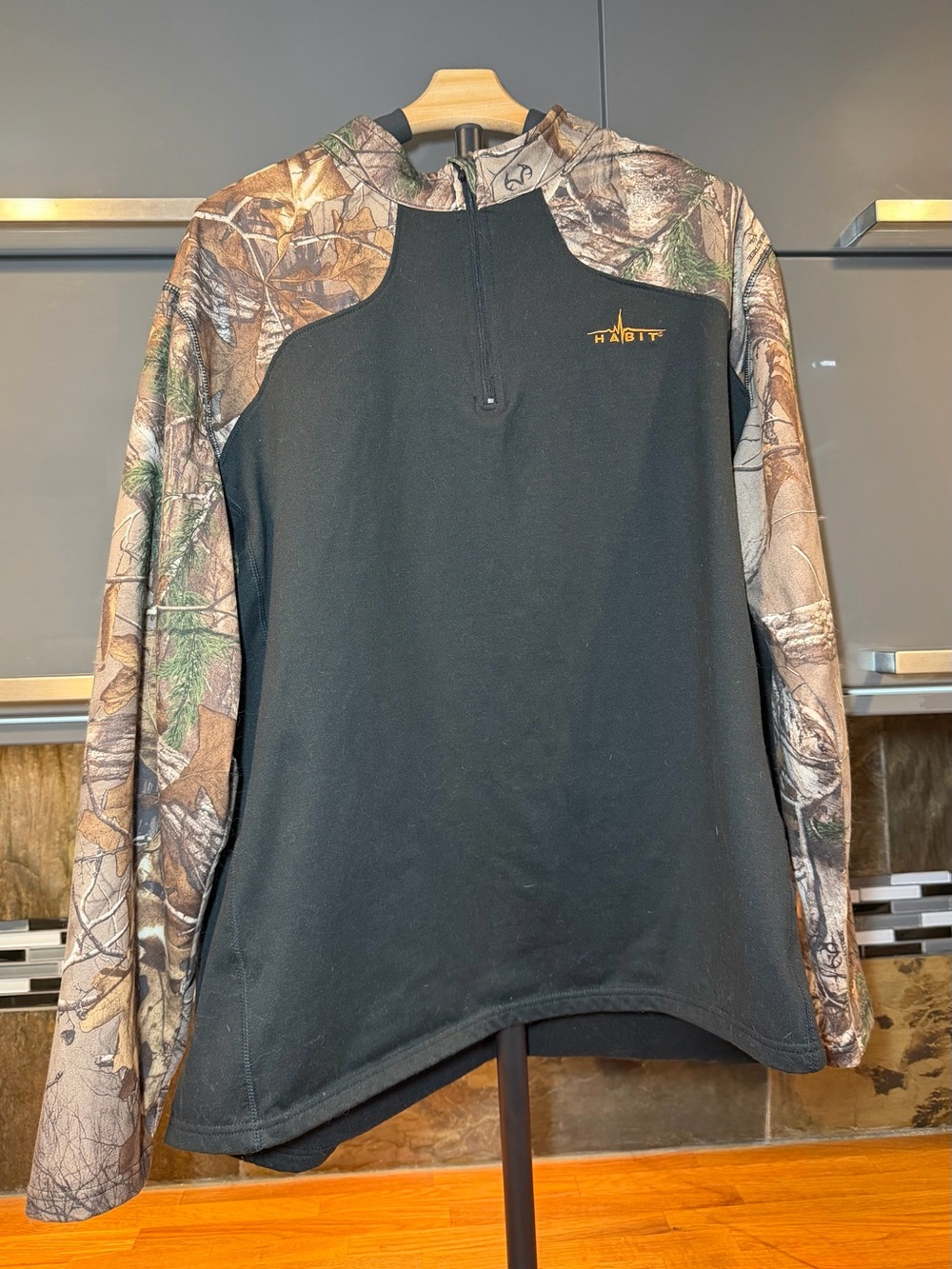 Habit Men's Long Sleeve Black & Camo Half-Zip Pullover size 2xl (033)